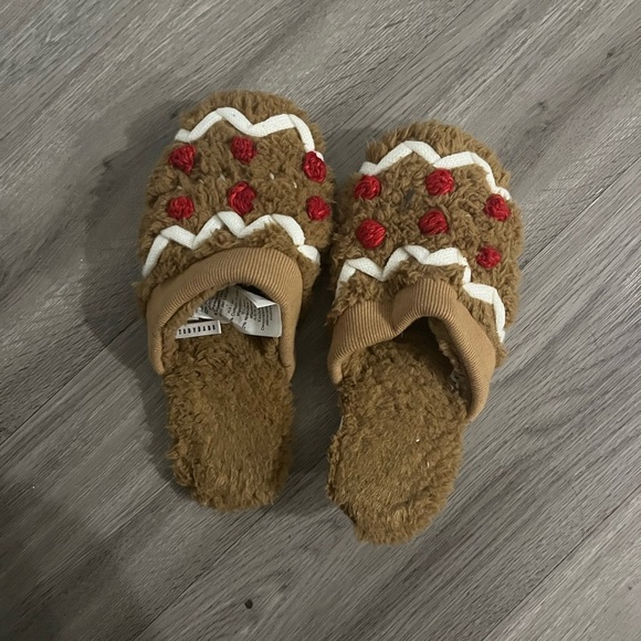 Pottery Barn Gingerbread Slippers small - Picture 3 of 4